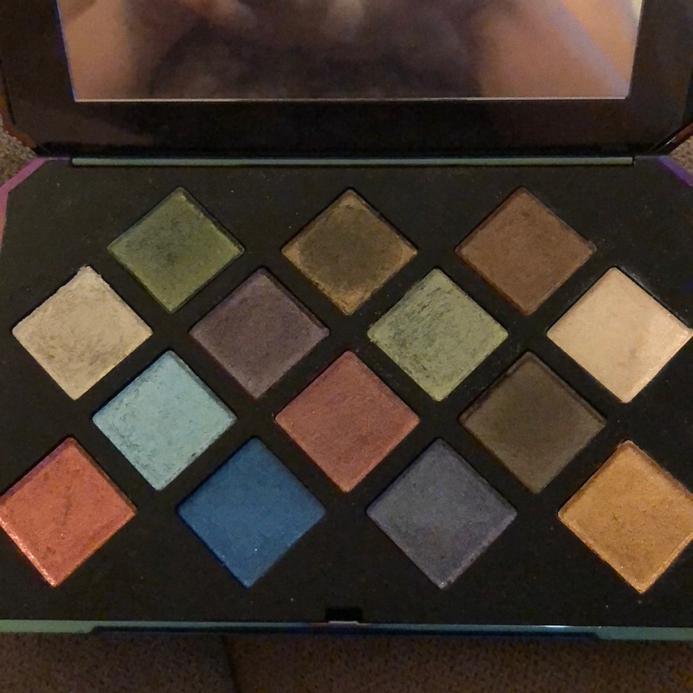 Fenty beauty galaxy palette